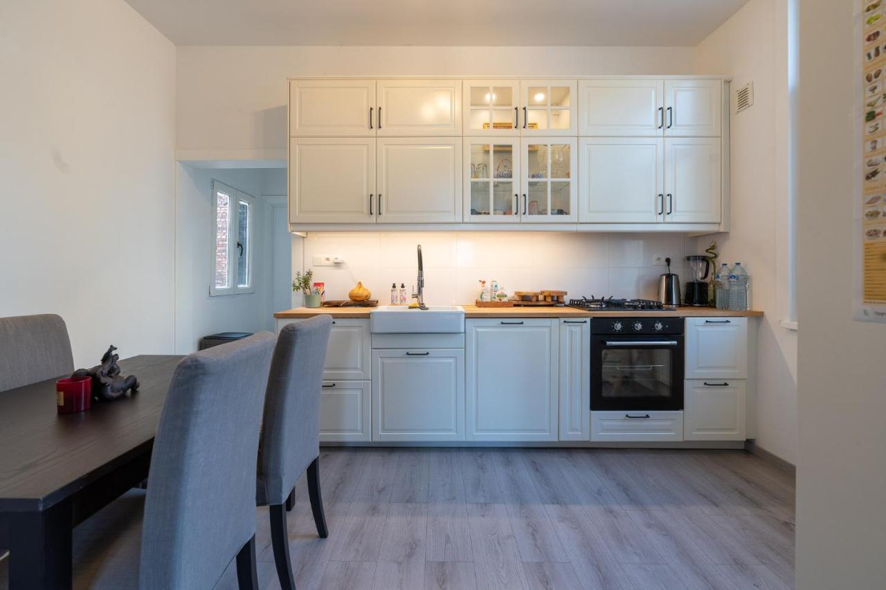 Large Room In House W Shared Kitchen & Bathroom W Free Parking Bluecard Antwerpen Eksteriør billede